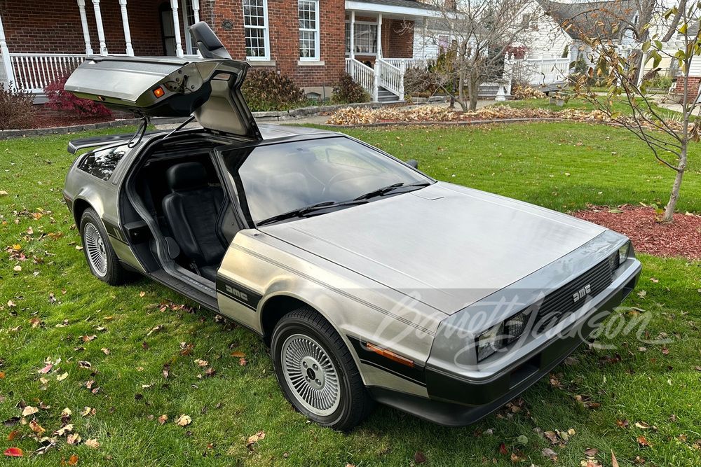 1981 DeLorean DMC-12