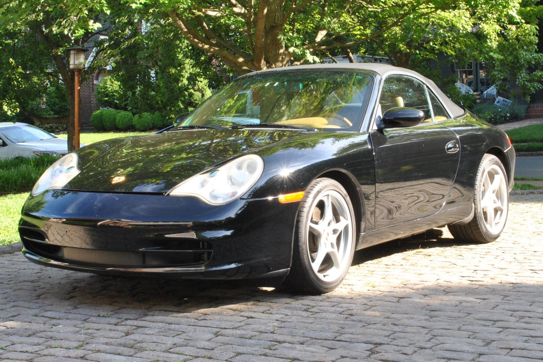 2002 Porsche 911 Carrera Cabriolet