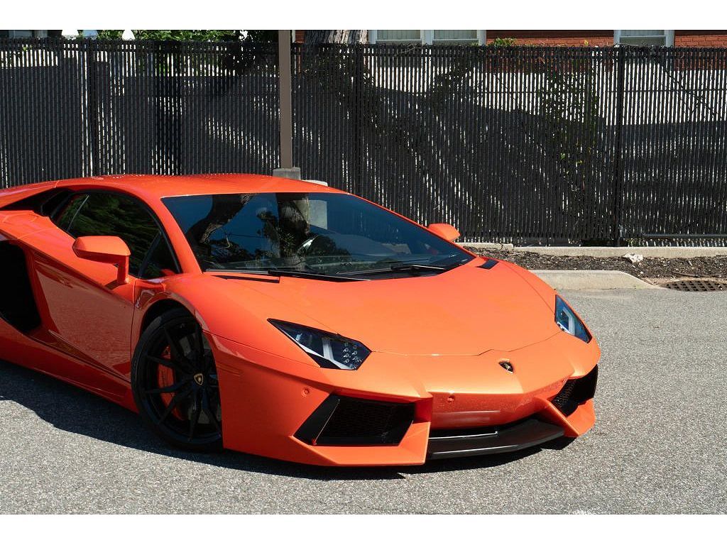 2015 Lamborghini Aventador LP700-4
