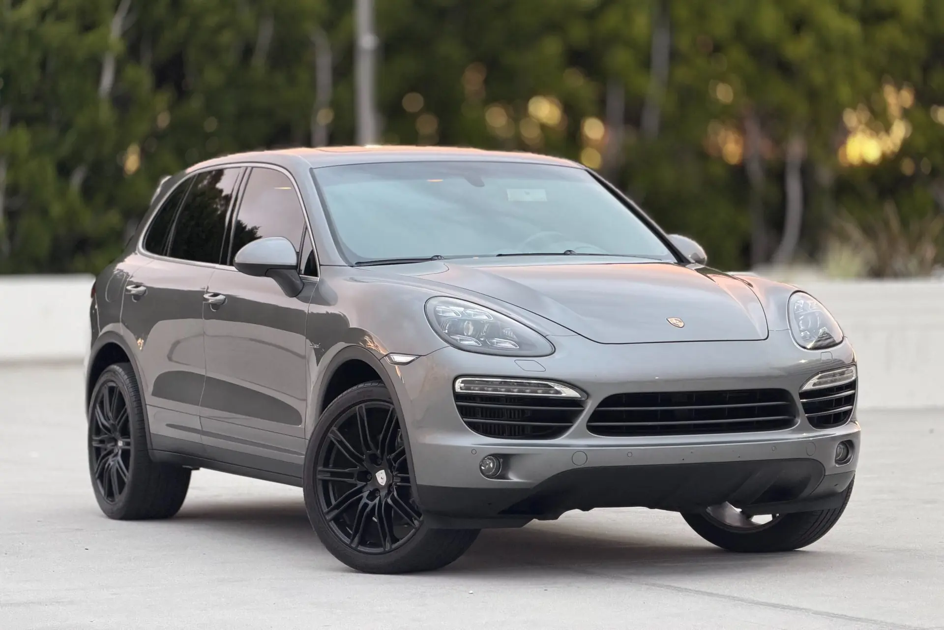 2014 Porsche Cayenne Platinum Edition