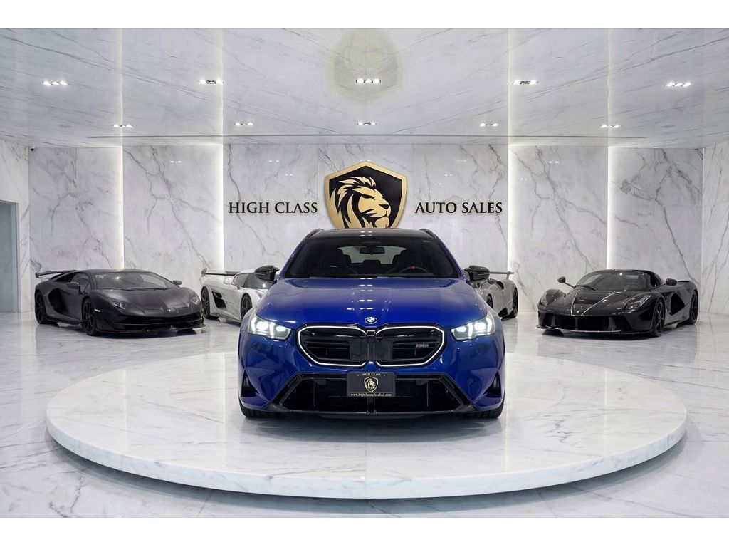 2025 BMW M5