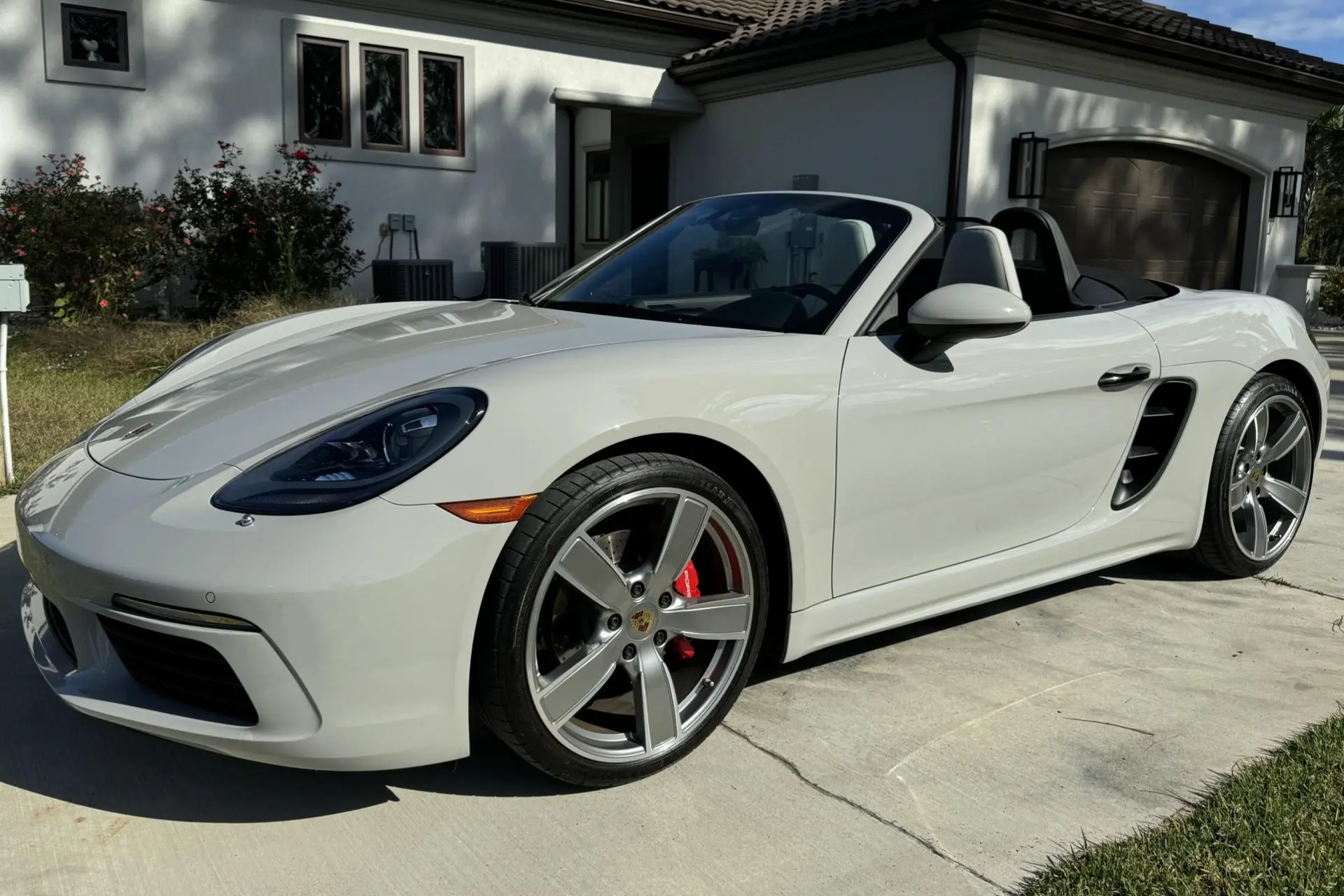 2019 Porsche Cayman T