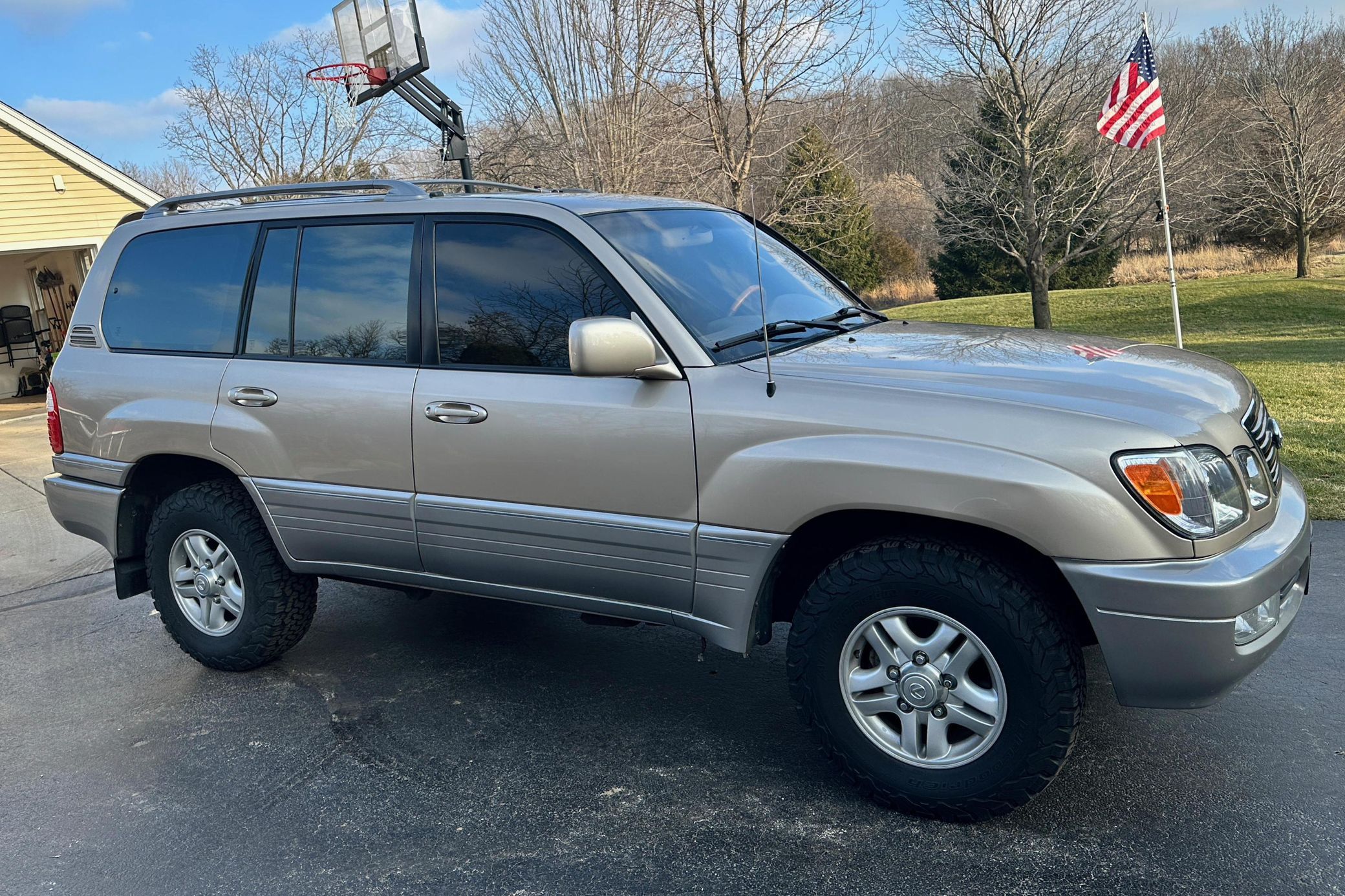 2001 Lexus LX