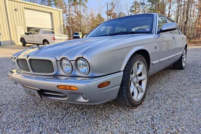 2000 Jaguar XJ XJR