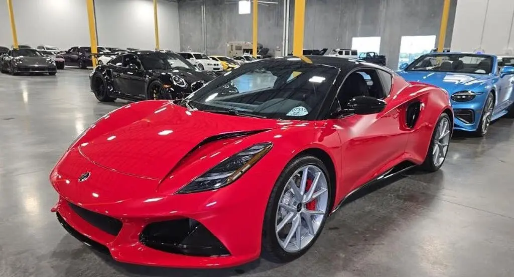 2025 Lotus Emira V6
