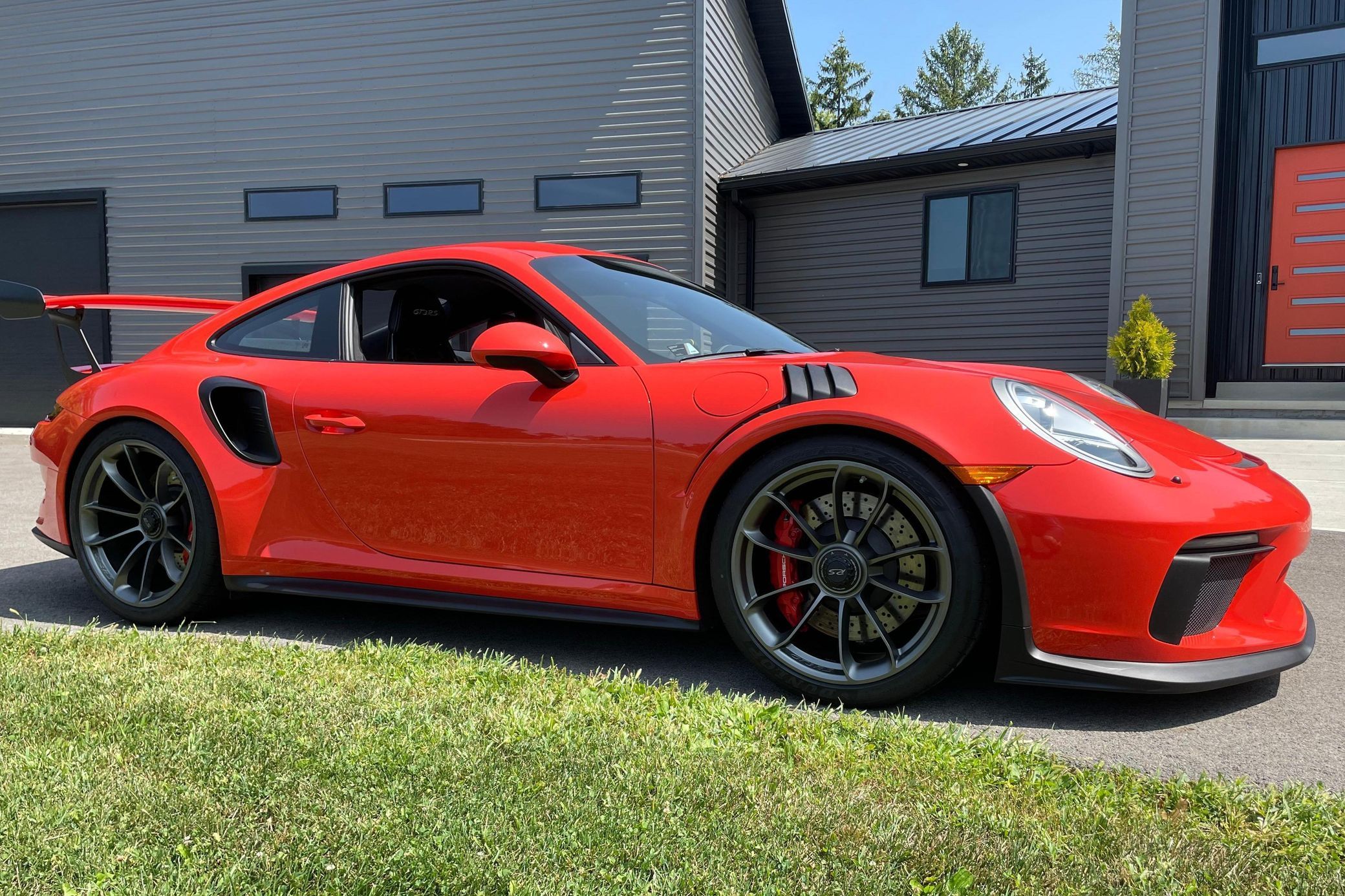 2019 Porsche 911 GT3 RS