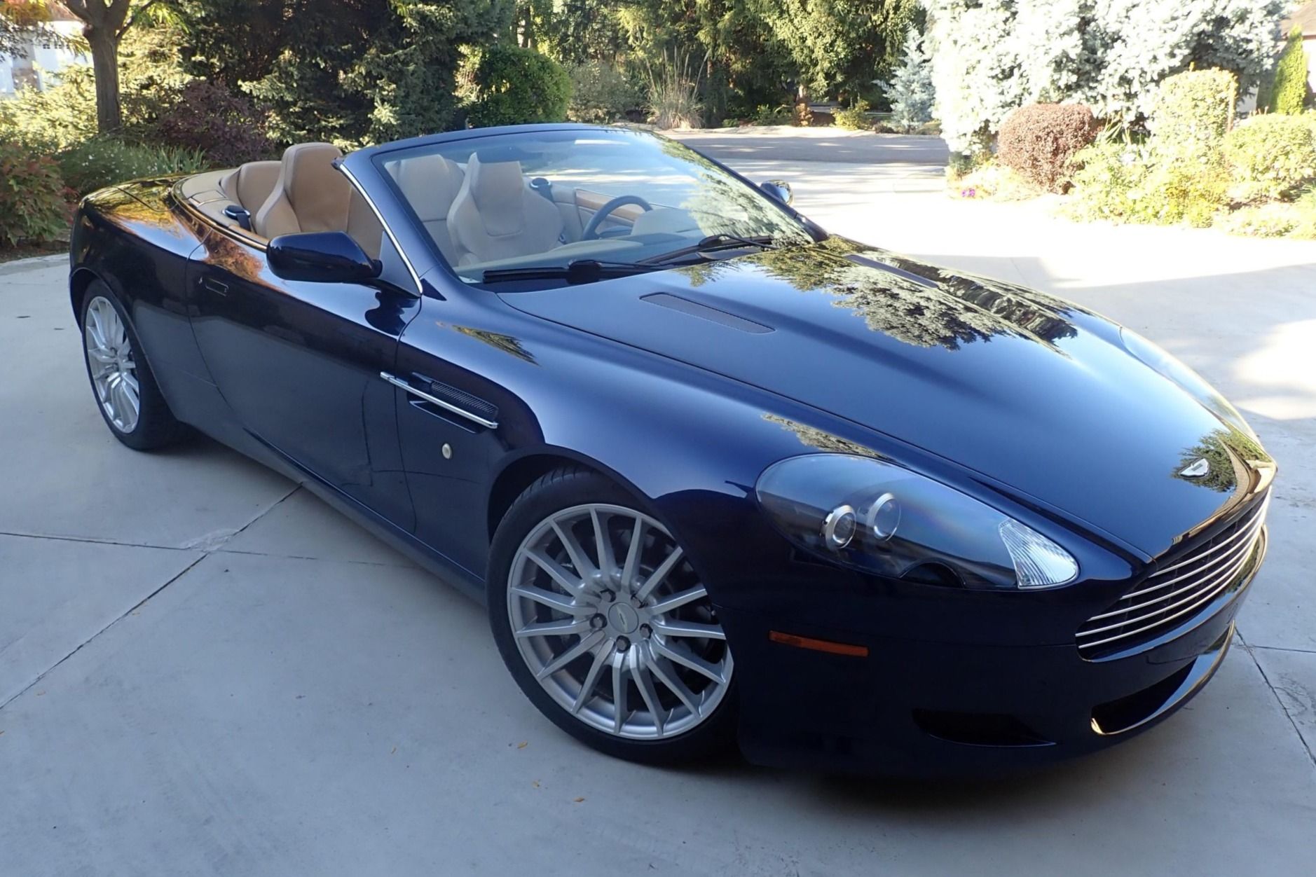 2006 Aston Martin DB9 Volante