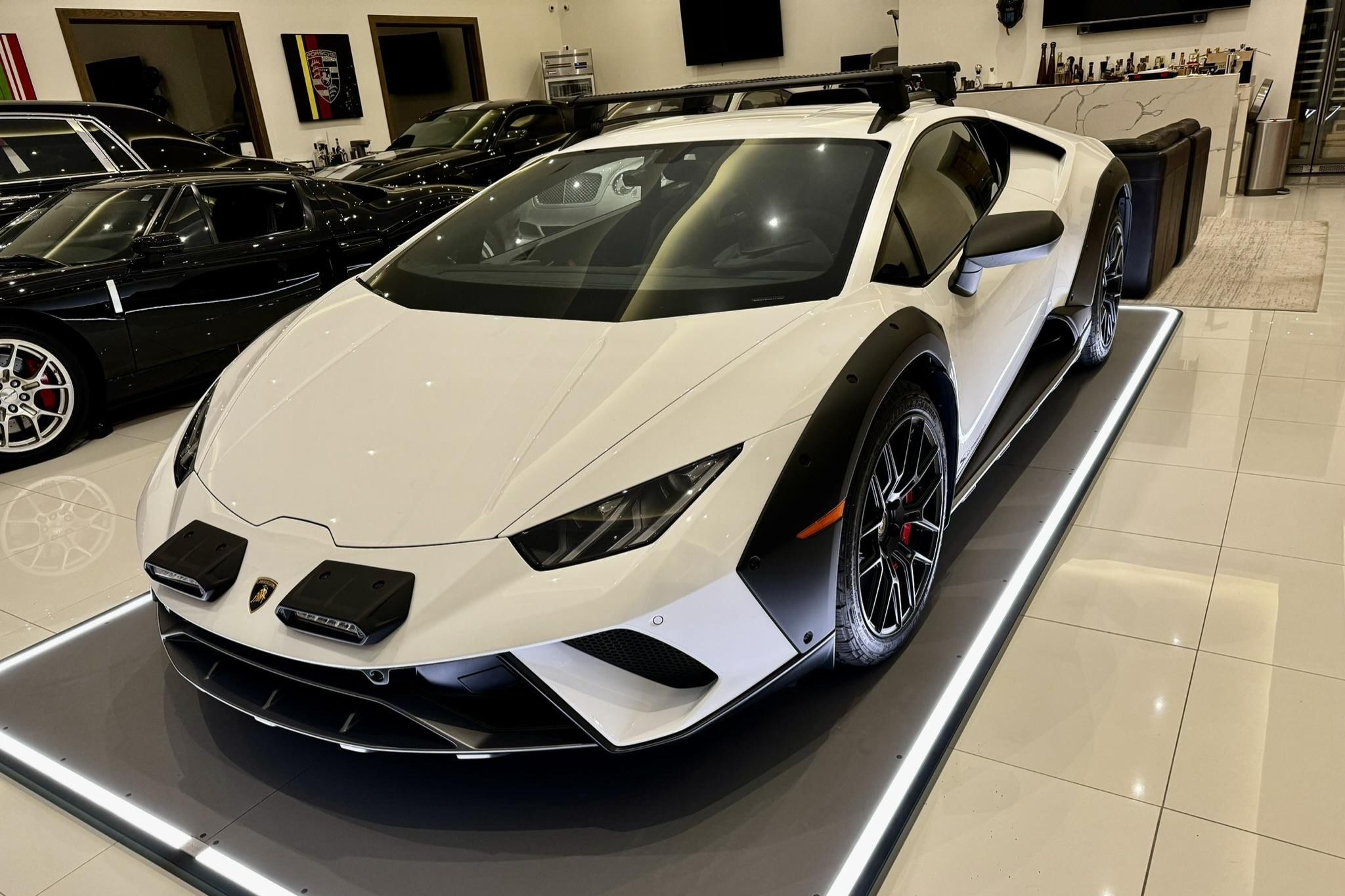 2023 Lamborghini Huracán Sterrato