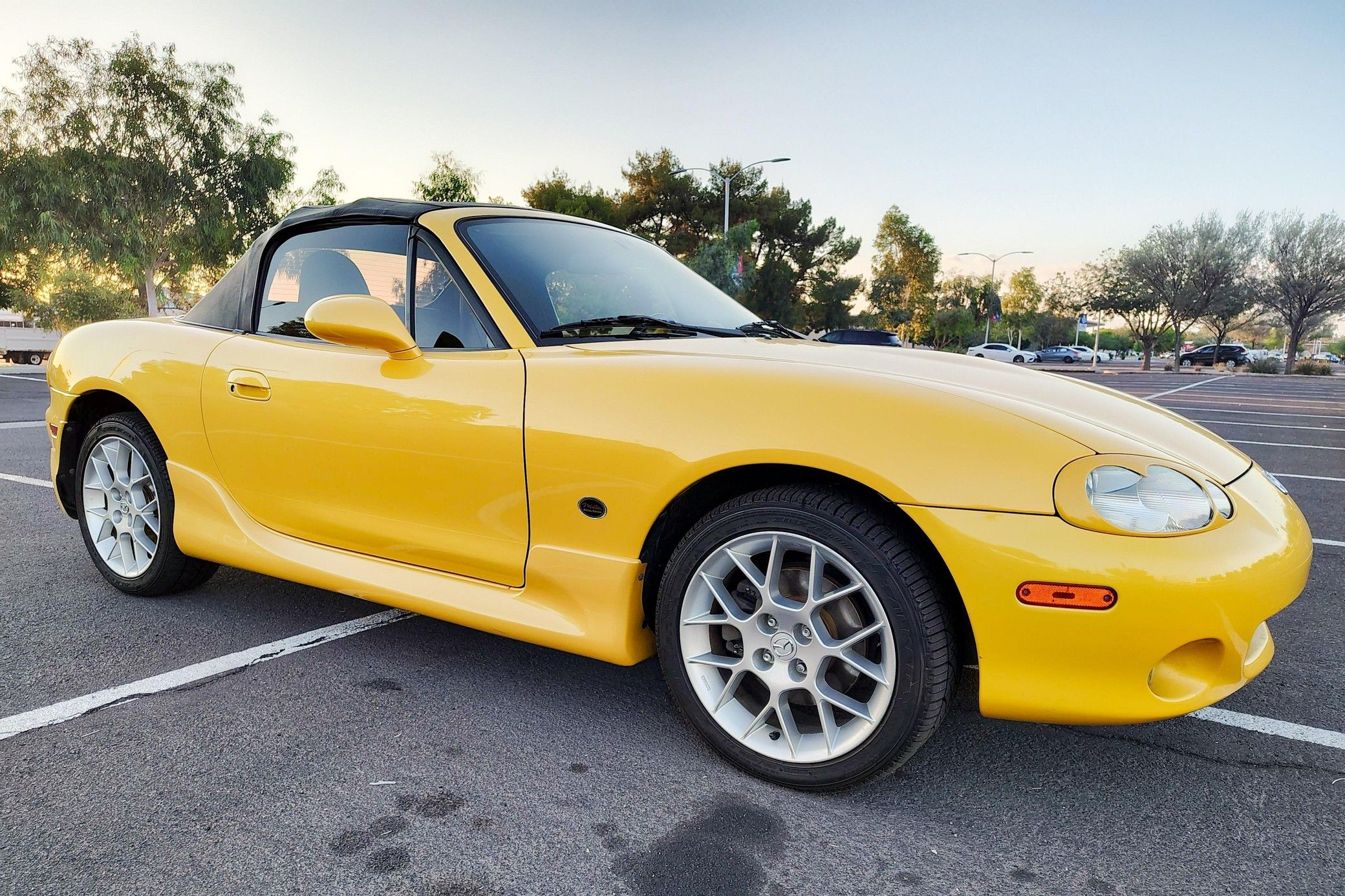 2002 Mazda MX-5 Miata