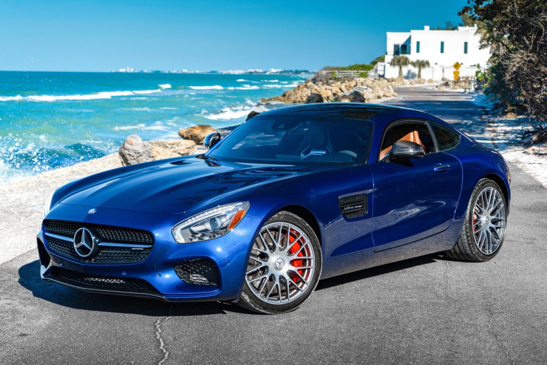 2016 Mercedes-Benz AMG GT