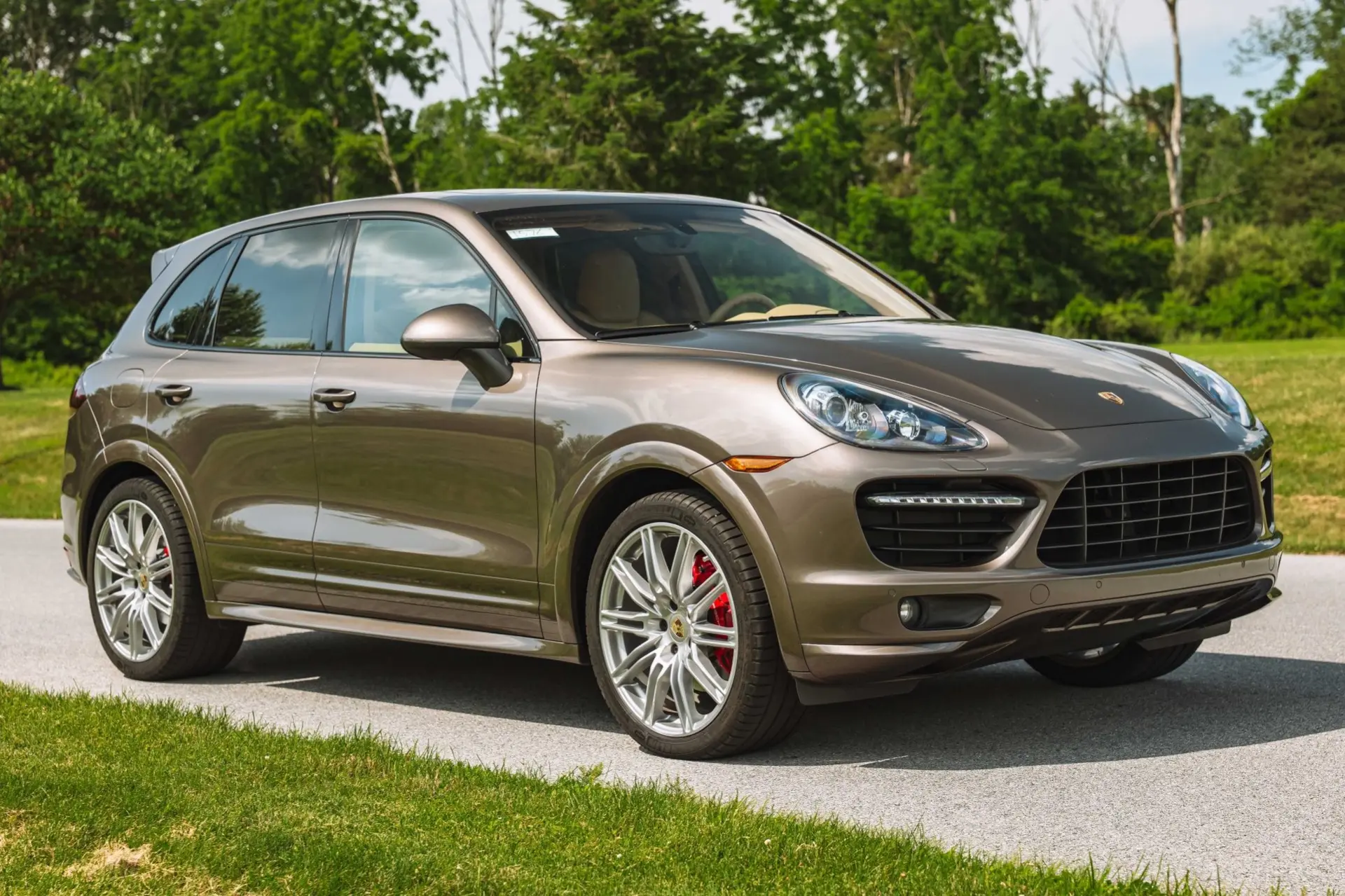 2013 Porsche Cayenne GTS