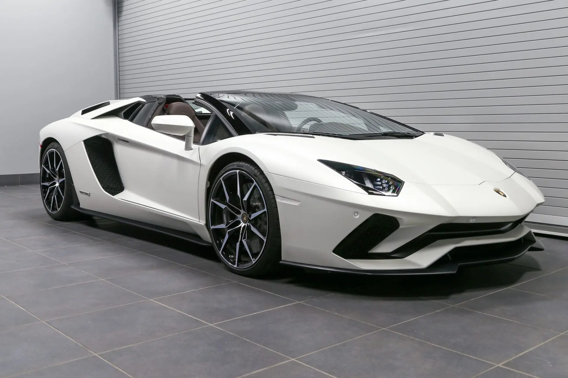 2019 Lamborghini Aventador LP740-4 S Roadster