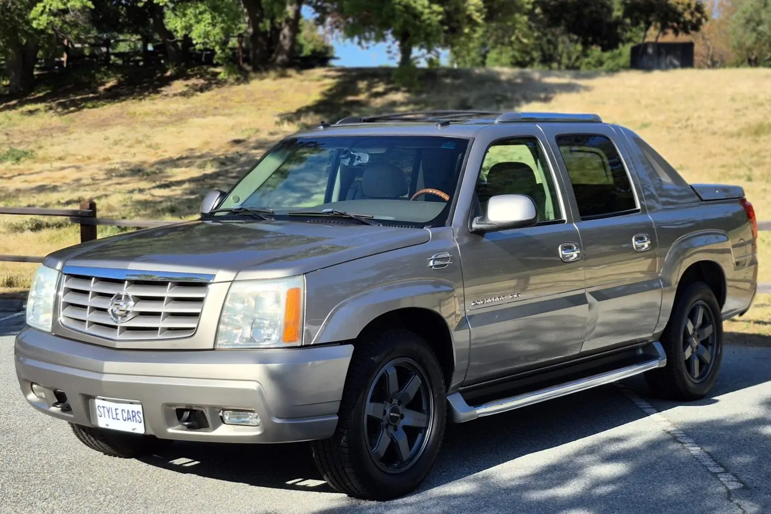 2003 Cadillac Escalade