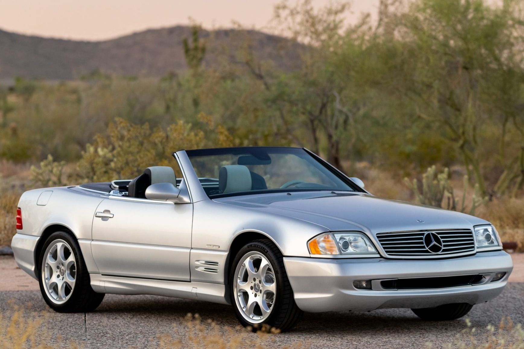 2002 Mercedes-Benz SL-Class SL500