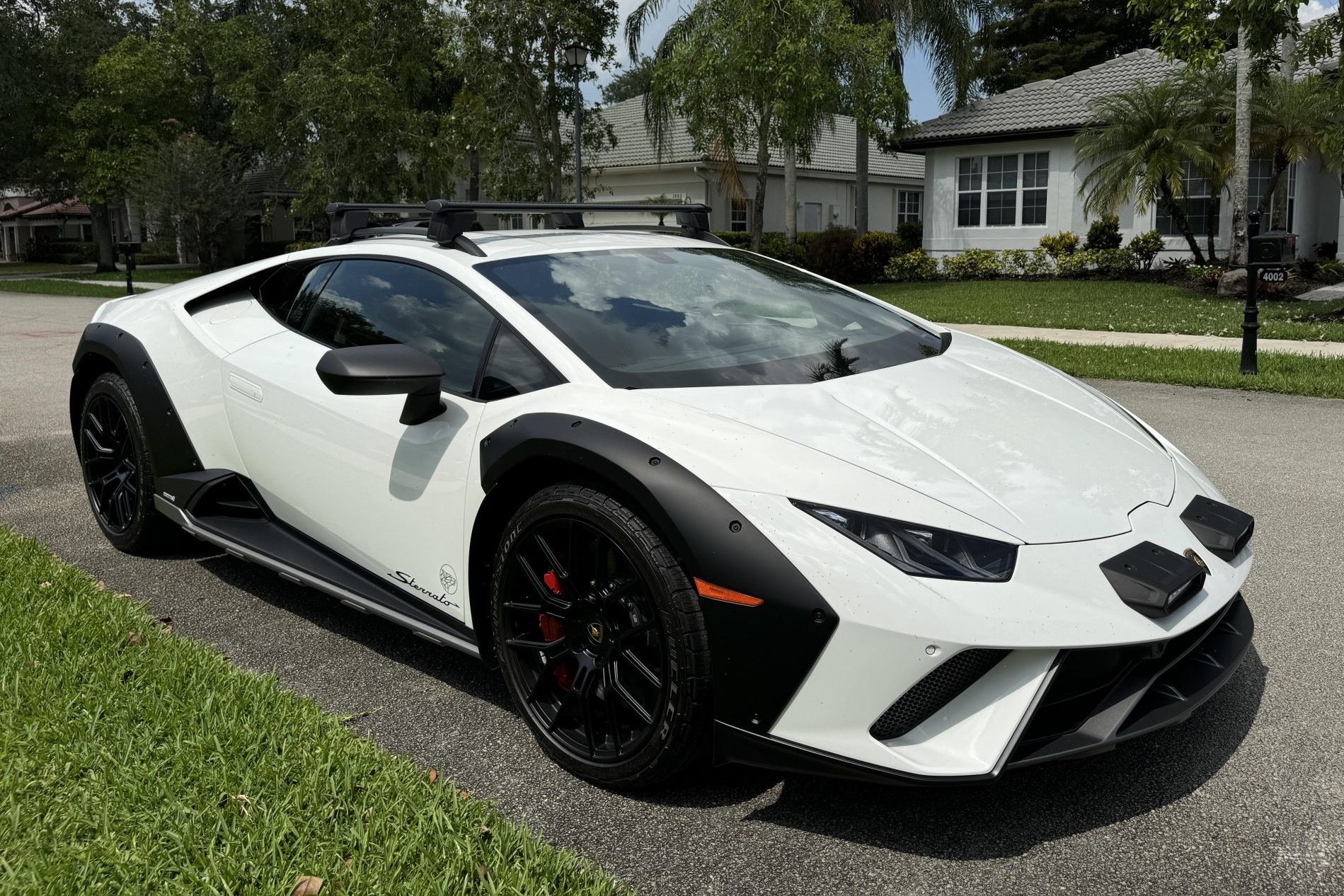 2023 Lamborghini Huracán Sterrato