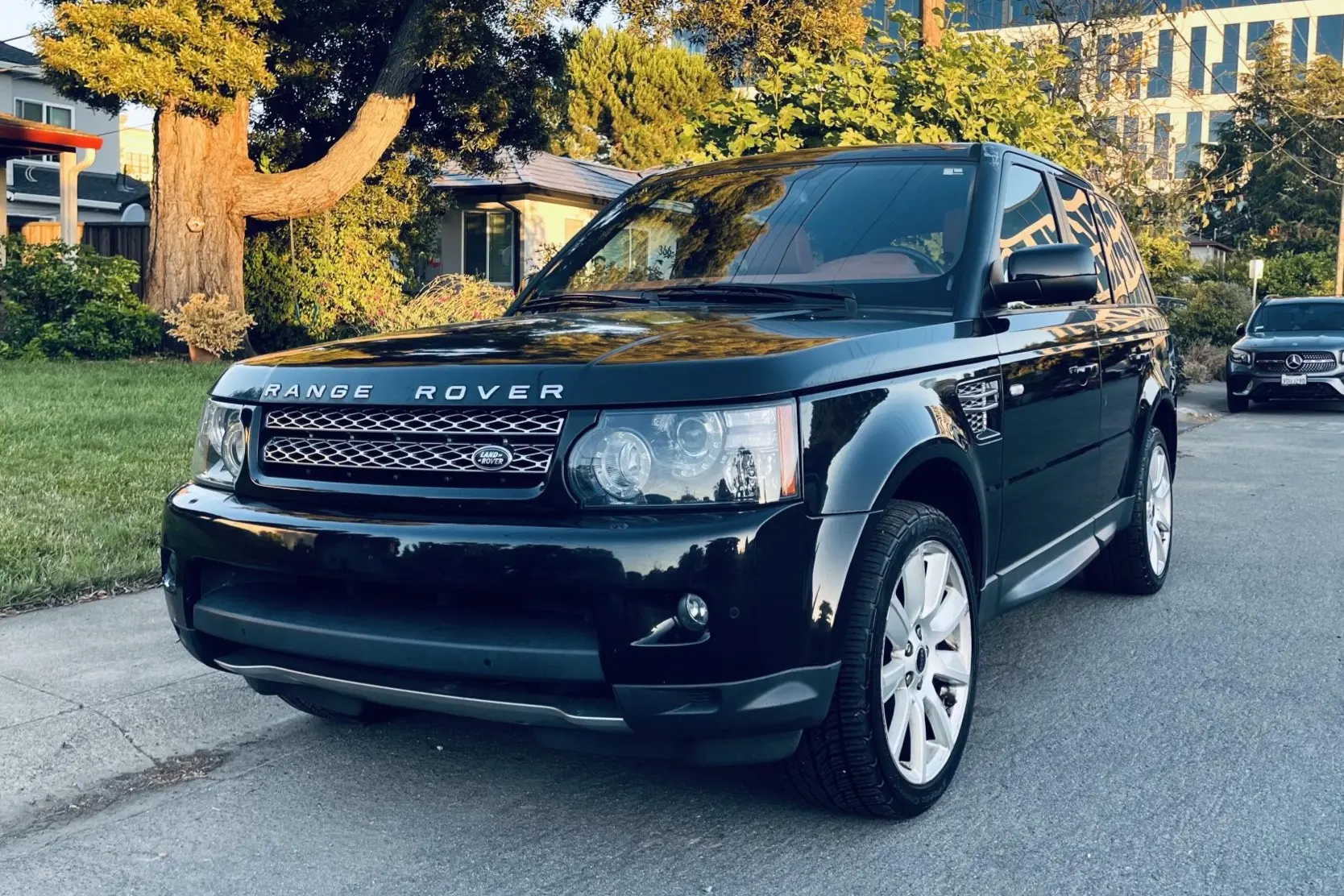 2013 Land Rover Range Rover Sport HSE LUX