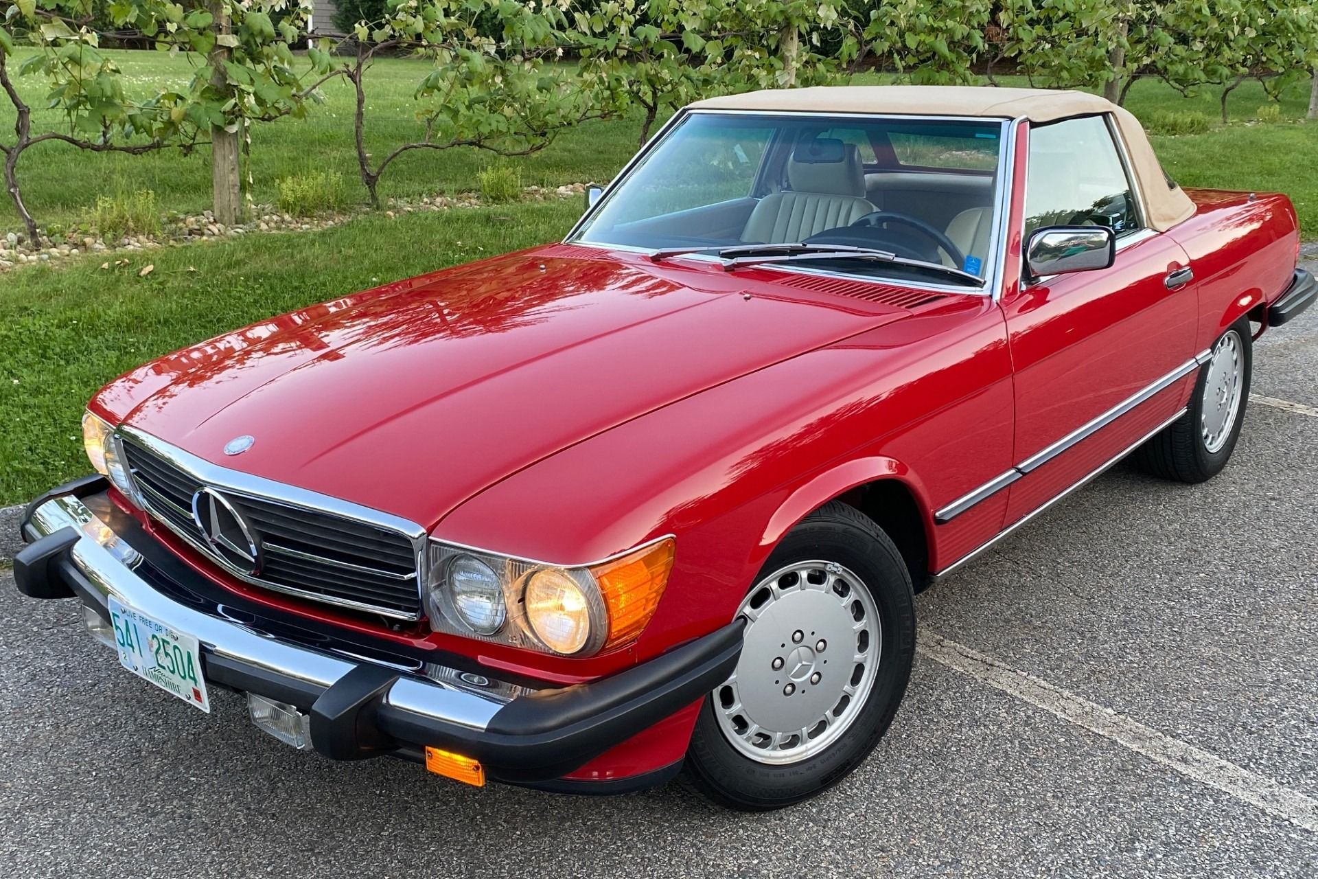 1987 Mercedes-Benz SL-Class 560SL