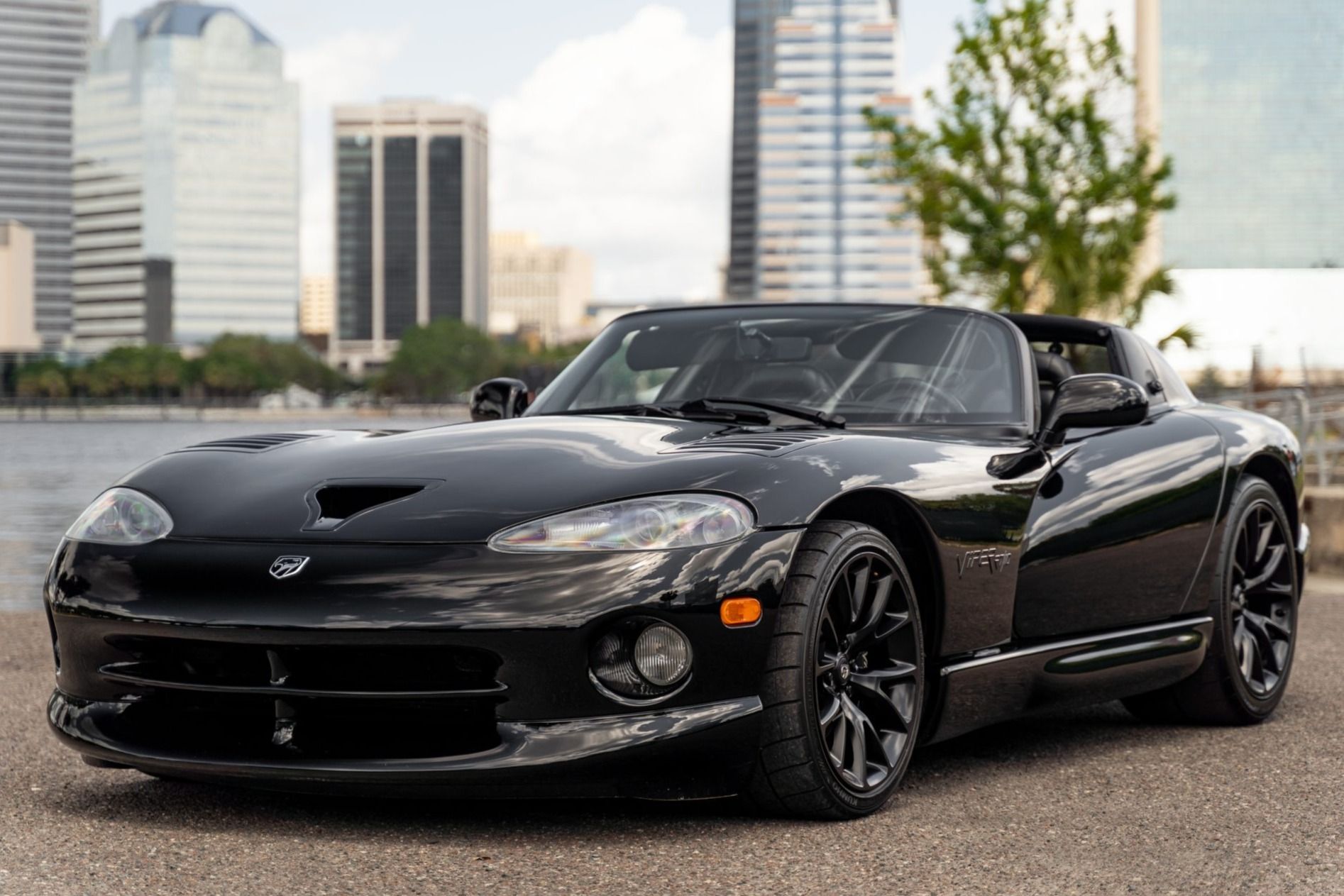 1999 Dodge Viper