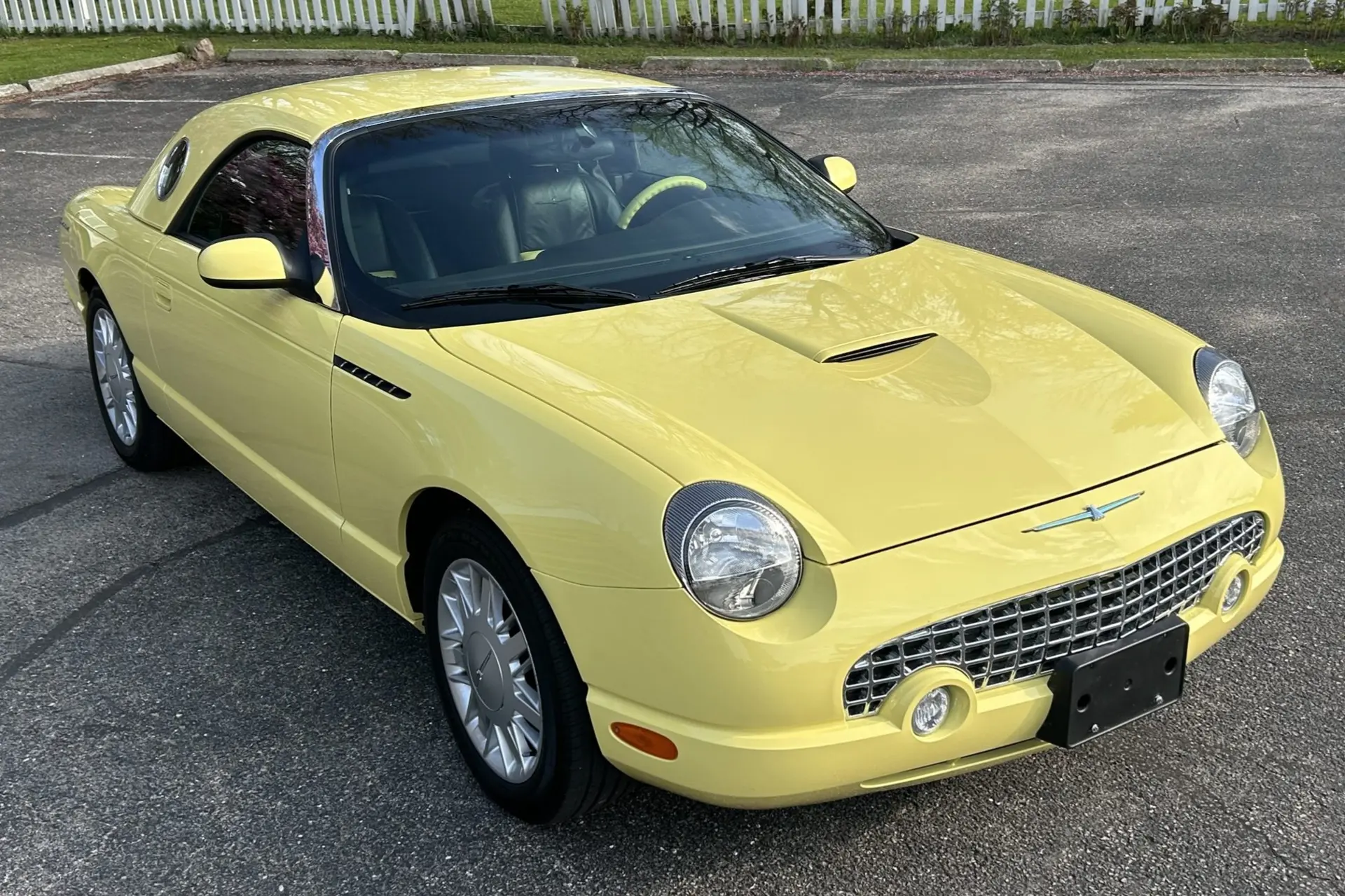2002 Ford Thunderbird
