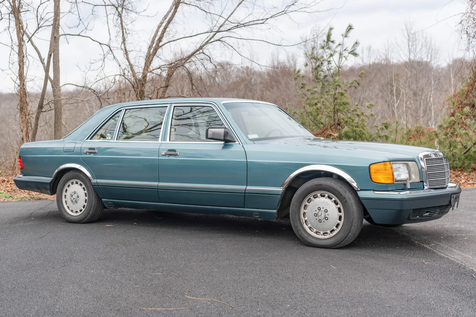 1989 Mercedes-Benz SL-Class 560SL