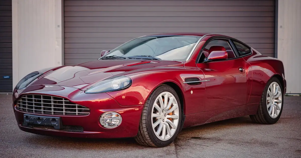 2002 Aston Martin Vanquish V12 Vanquish