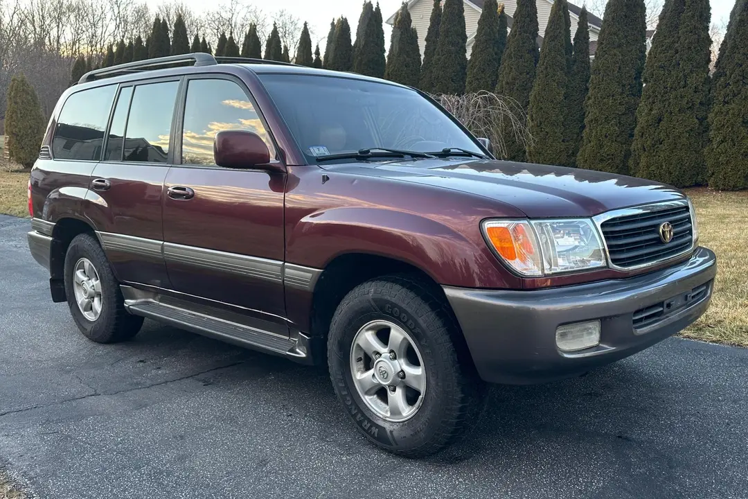 1998 Toyota Land Cruiser, sold Jan 2026