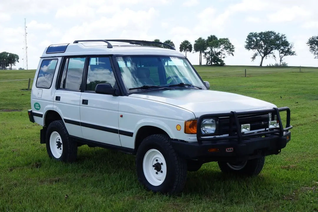 1989 Land Rover Discovery, sold Sep 2026