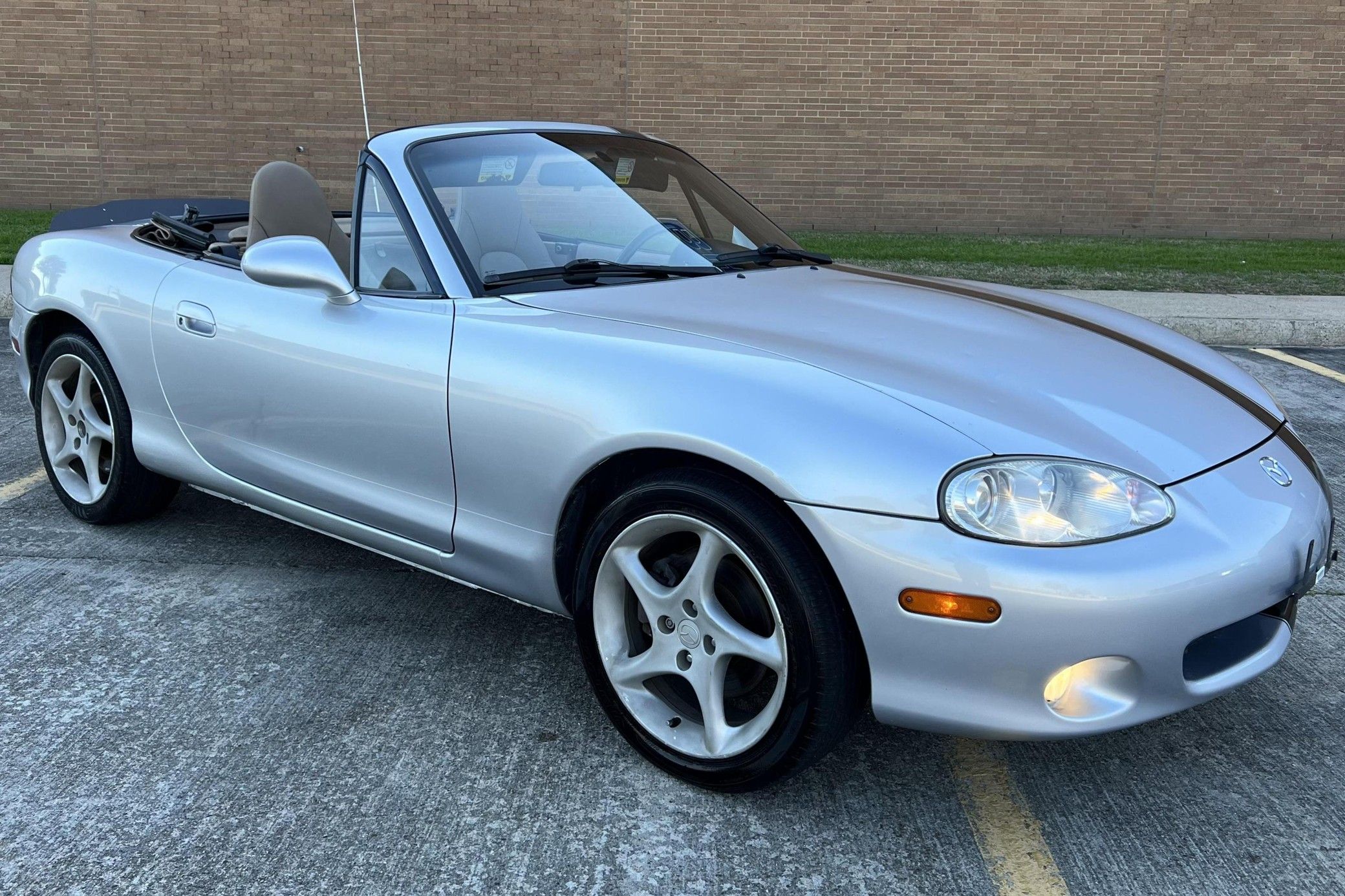 2002 Mazda MX-5 Miata