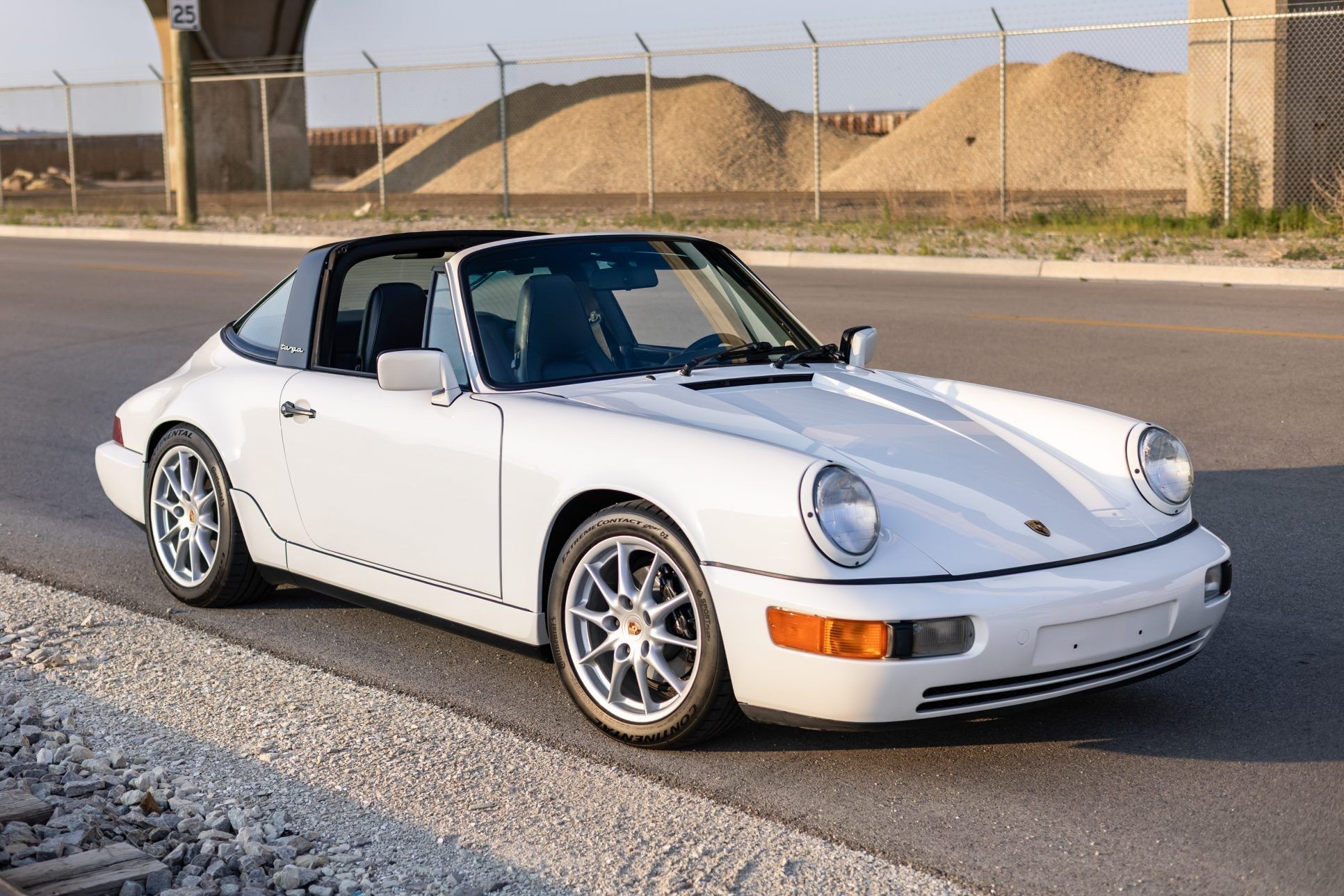 1990 Porsche 911 Carrera 2 Targa