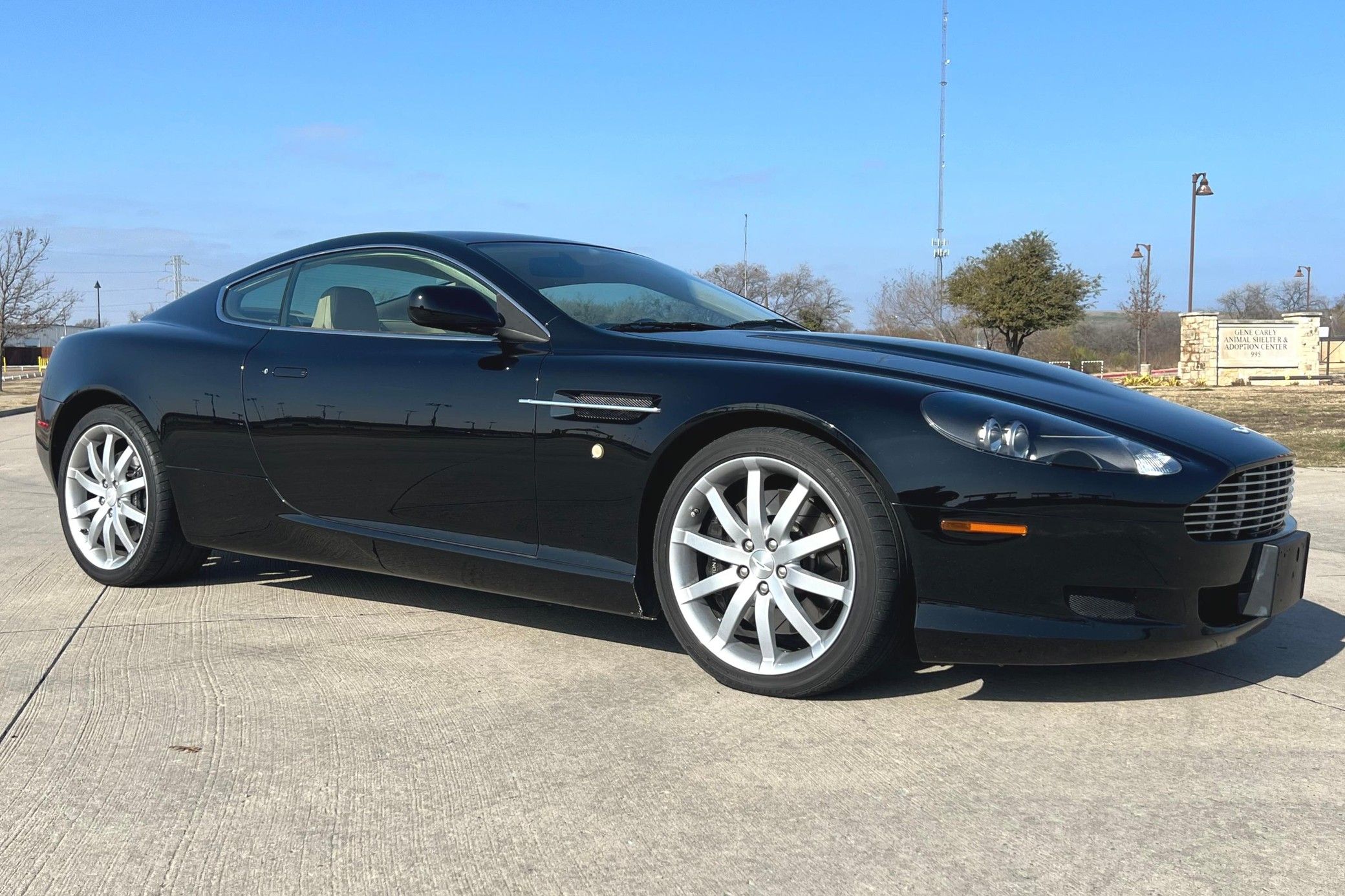 2005 Aston Martin DB9 Coupe