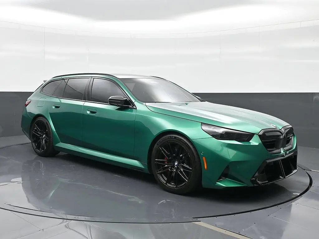 2025 BMW M5
