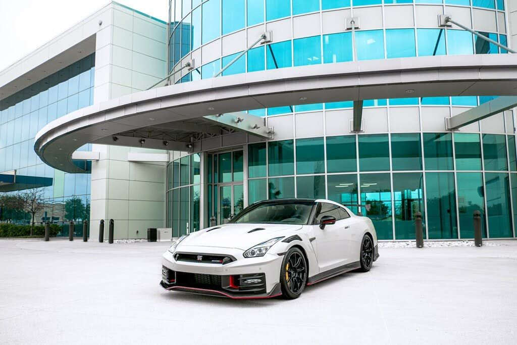 2024 Nissan GT-R NISMO