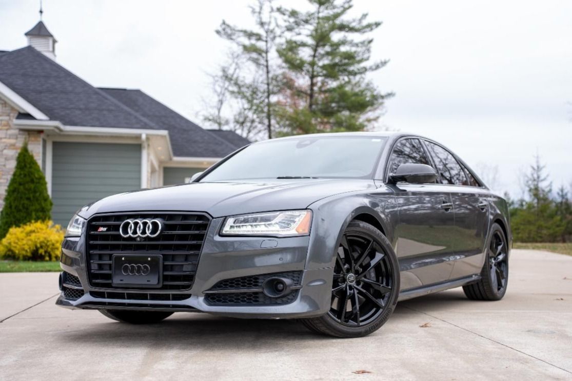 2017 Audi S8