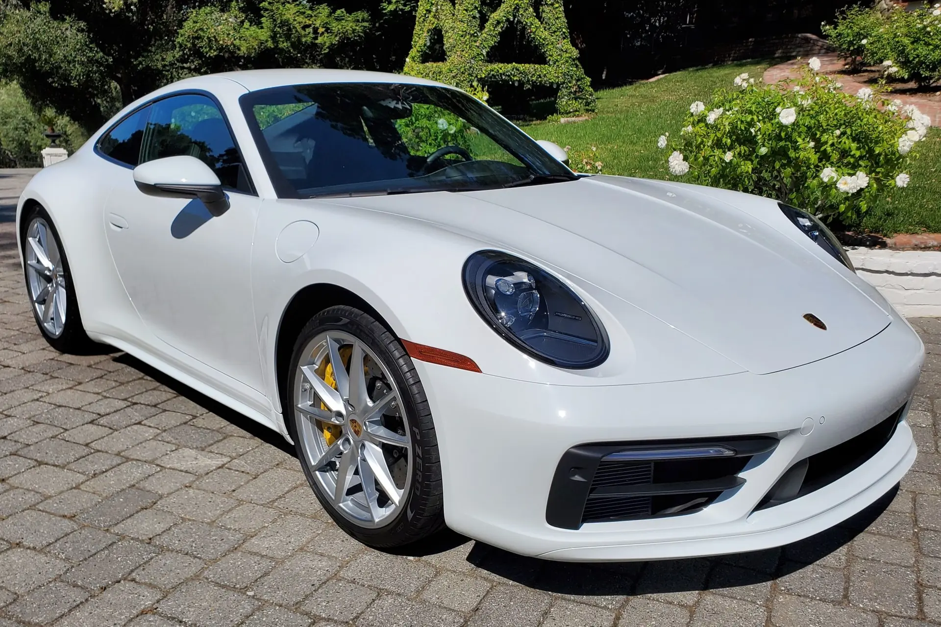 2020 Porsche 911 Carrera