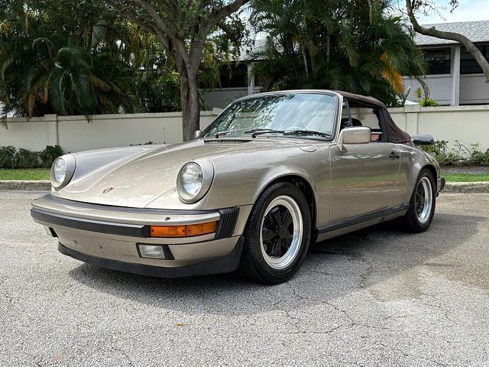 1984 Porsche 911 Targa