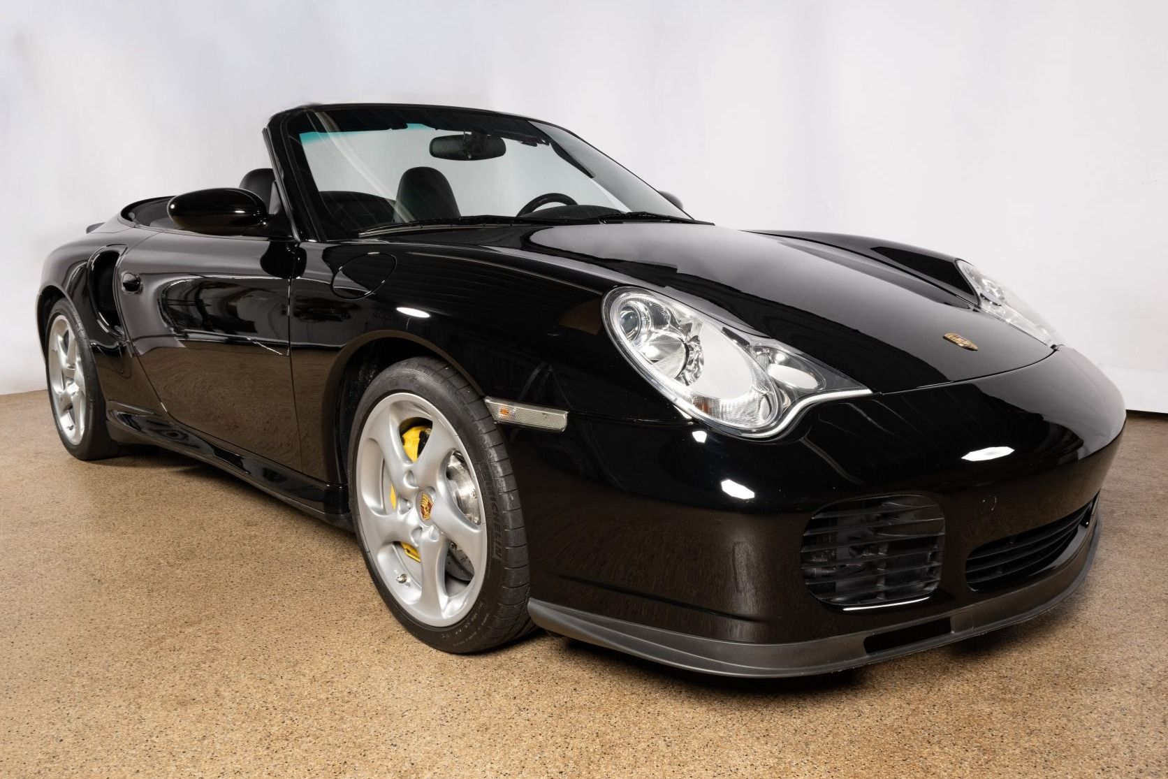 2005 Porsche 911 Carrera 4S Coupe 6-Speed