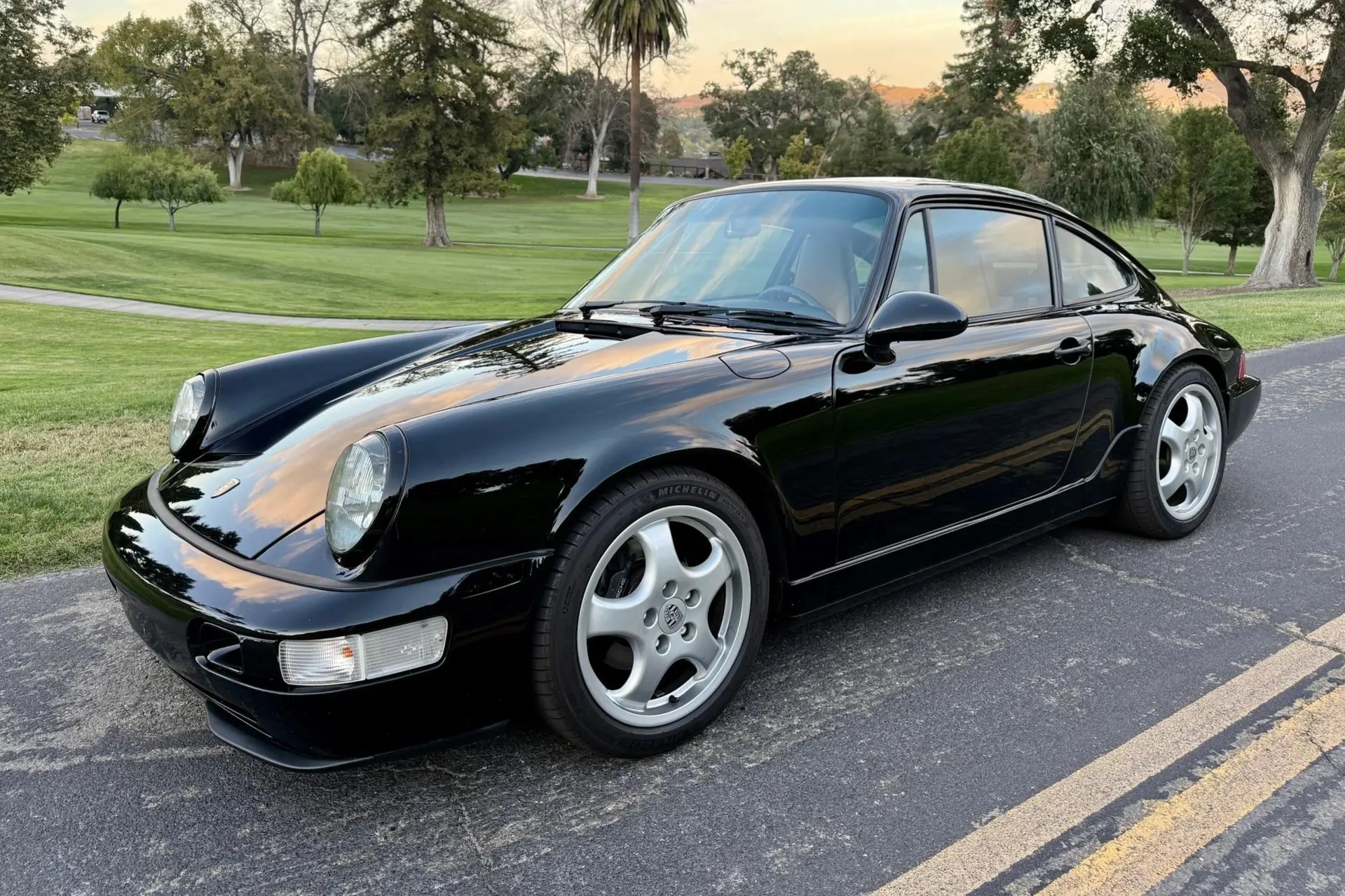 1992 Porsche 911 Carrera 2