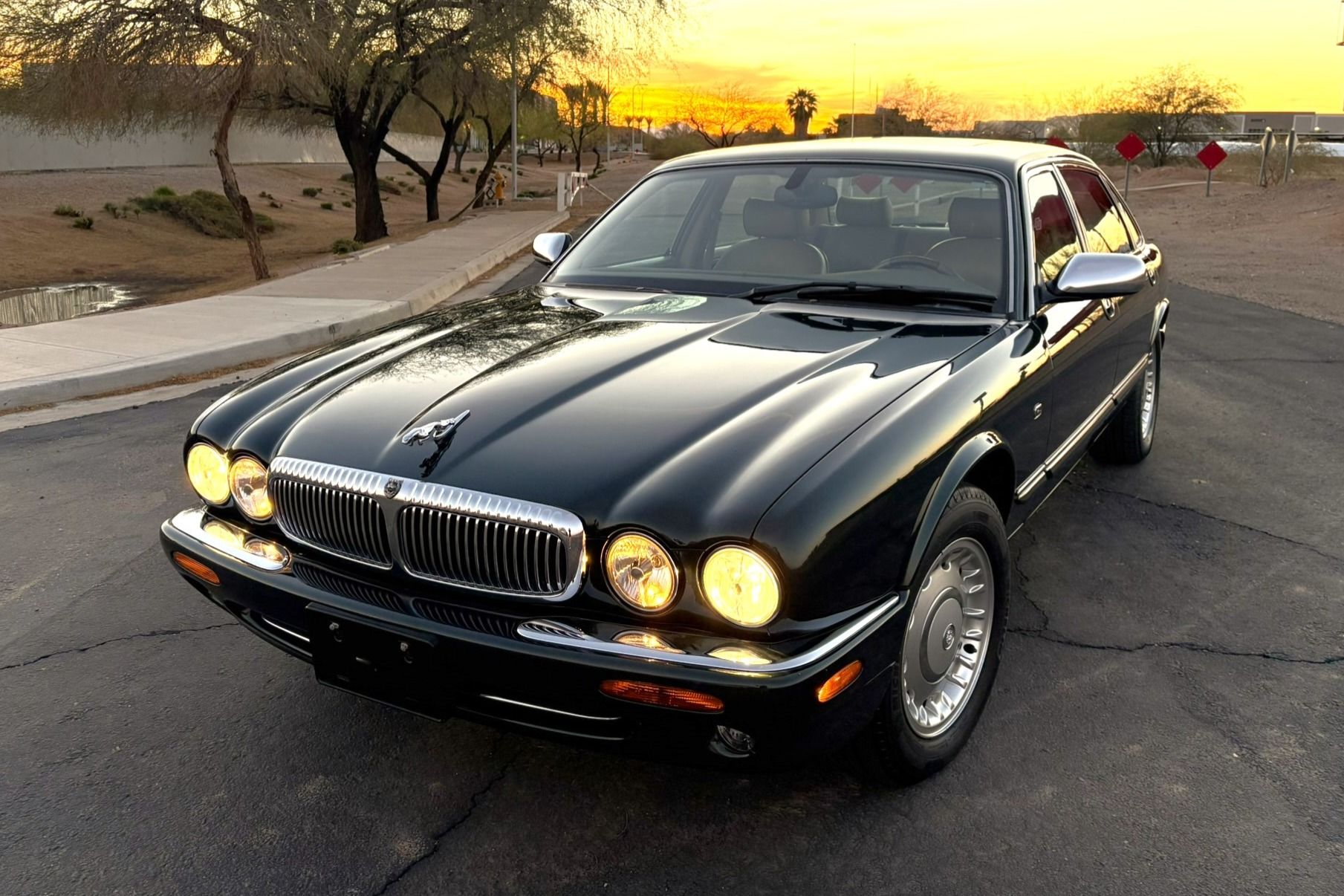 2000 Jaguar XJ Vanden Plas