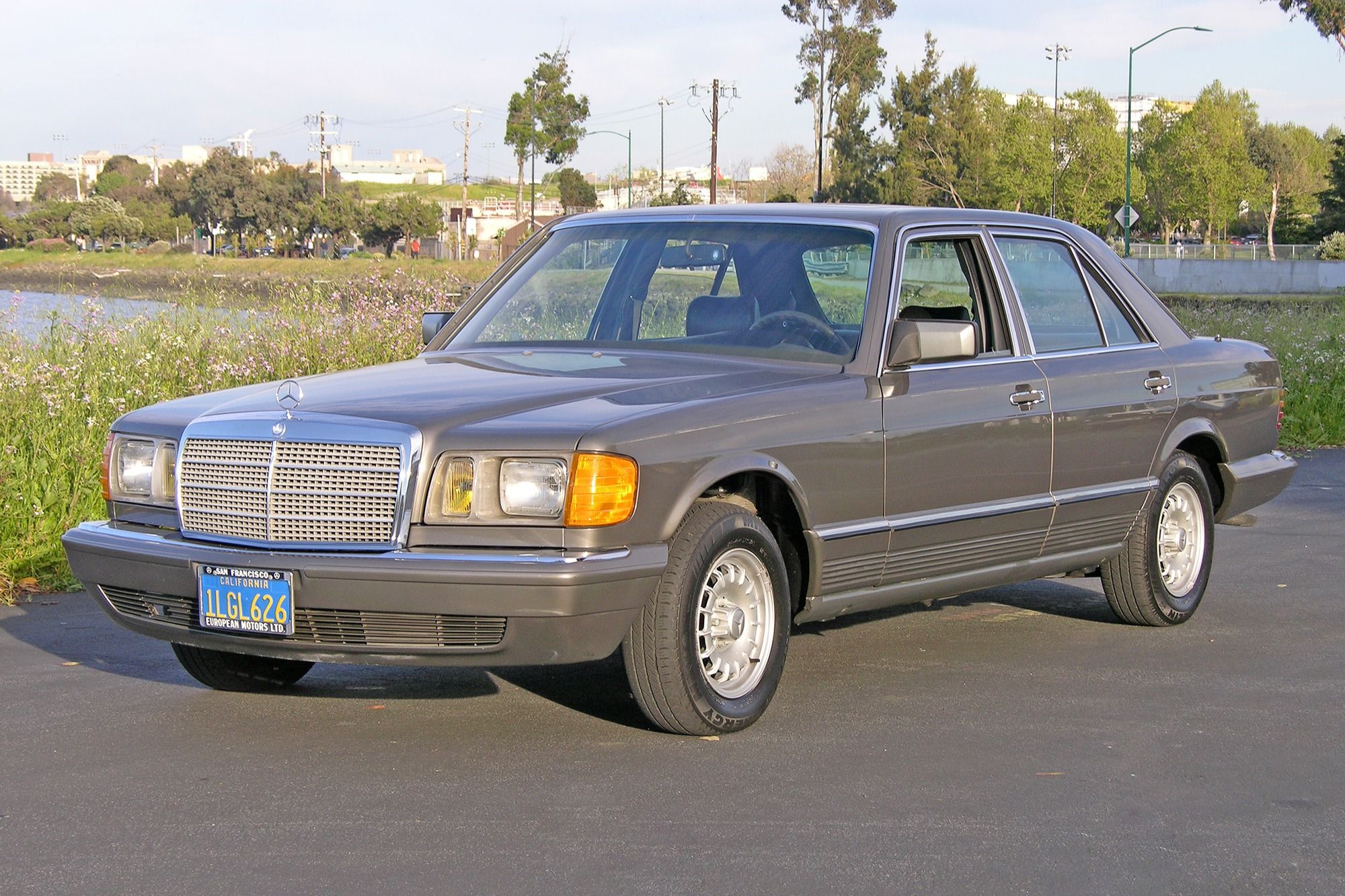 1984 Mercedes-Benz S-Class