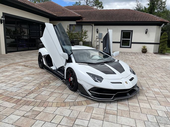 2013 Lamborghini Aventador LP700-4 Roadster