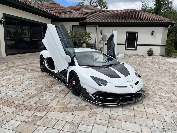 2013 Lamborghini Aventador LP700-4 Roadster