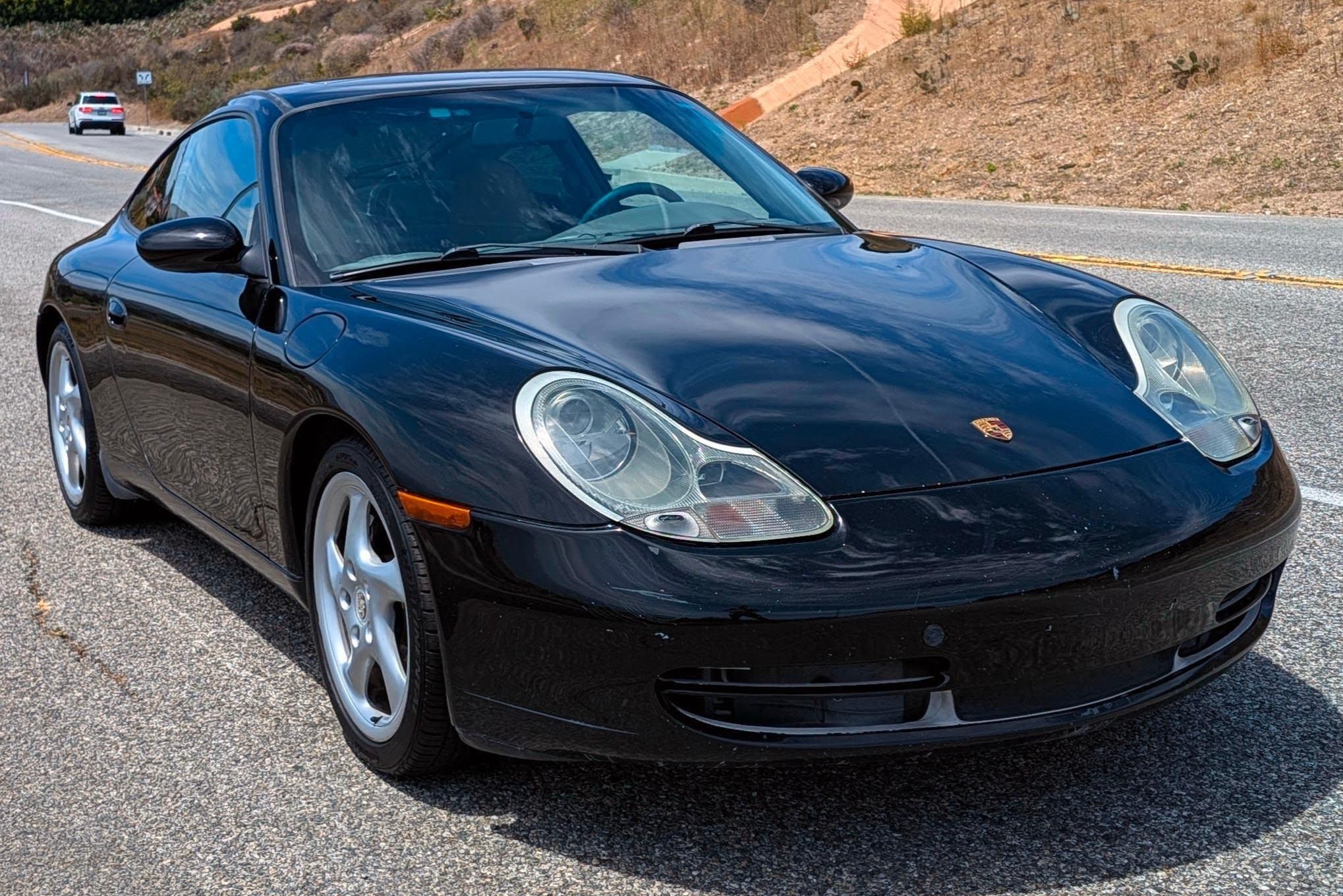 2001 Porsche 911 Carrera 4
