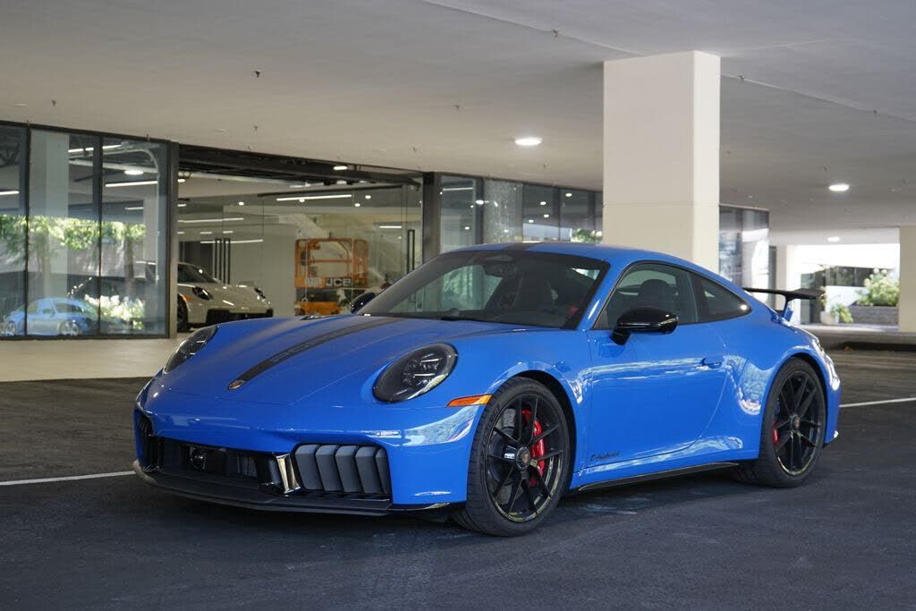 2026 Porsche 992.2 Carrera 4 GTS
