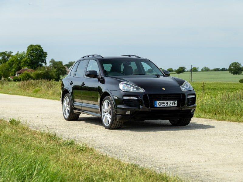 2010 Porsche Cayenne GTS