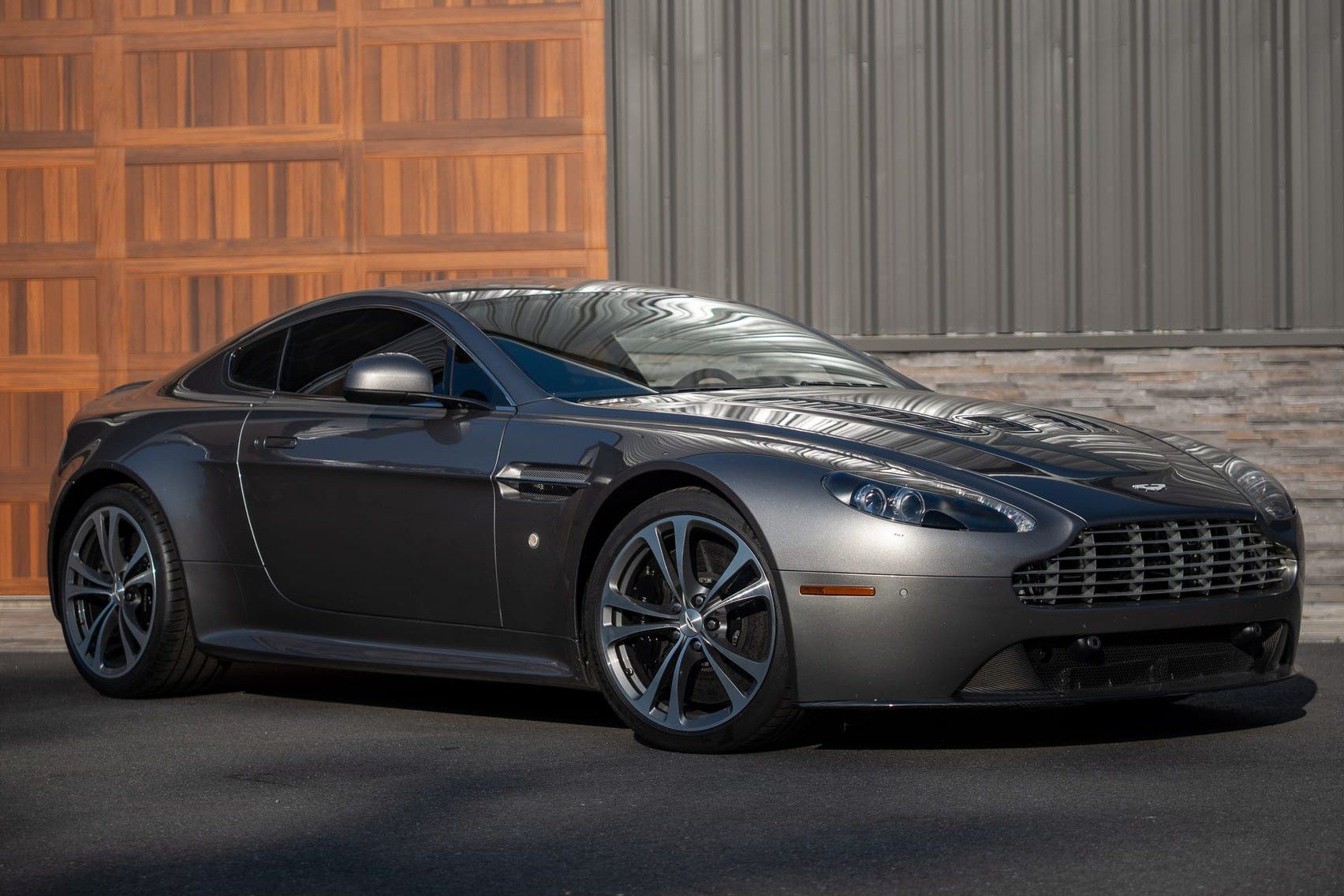 2010 Aston Martin Vantage V12 Vantage Coupe