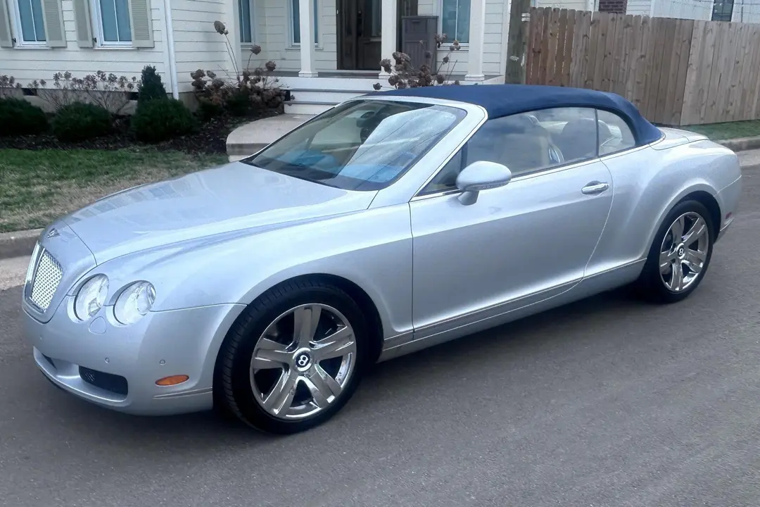 1996 Bentley Continental R T, sold Jan 2026