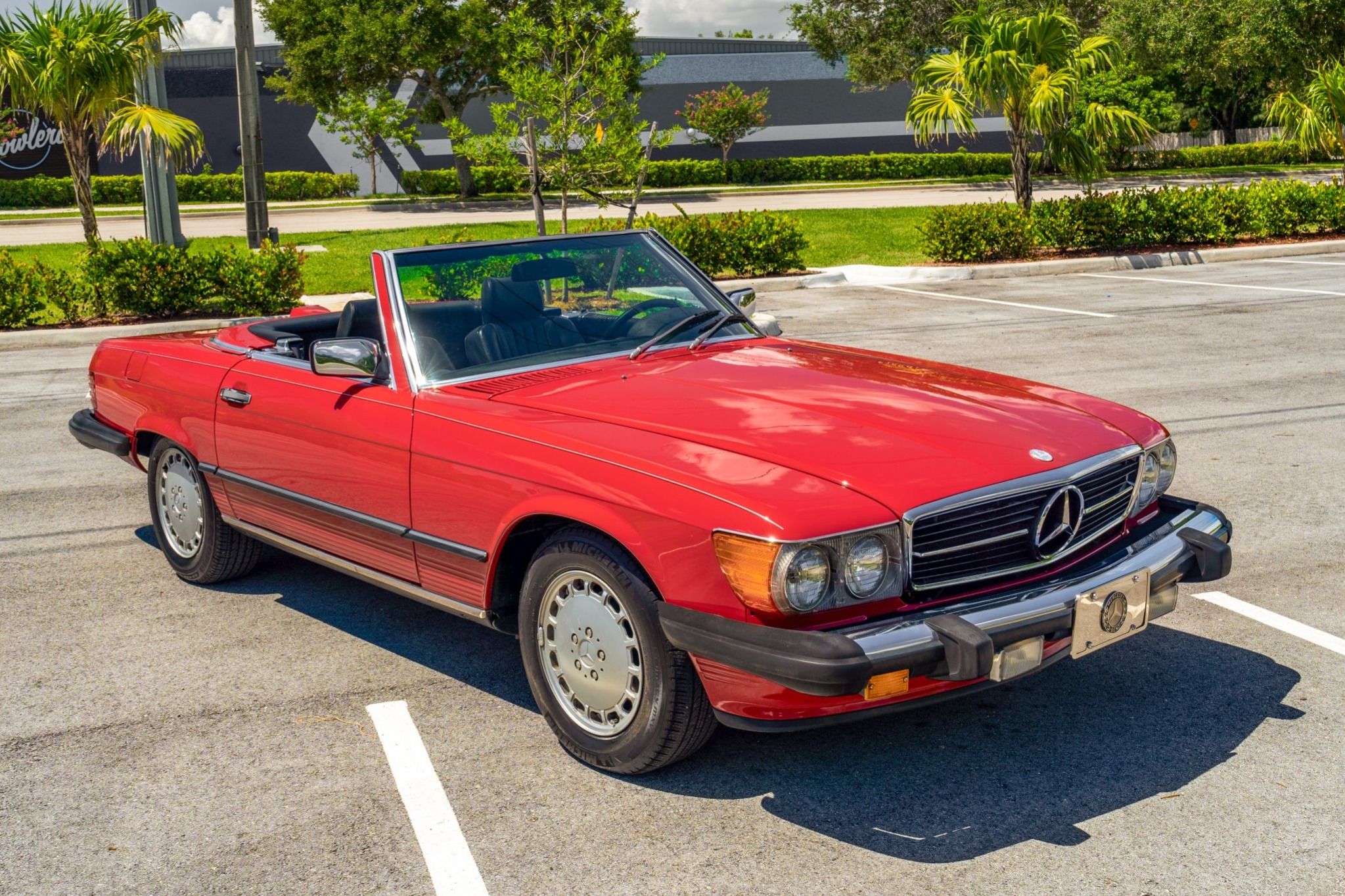 1986 Mercedes-Benz SL-Class 560SL