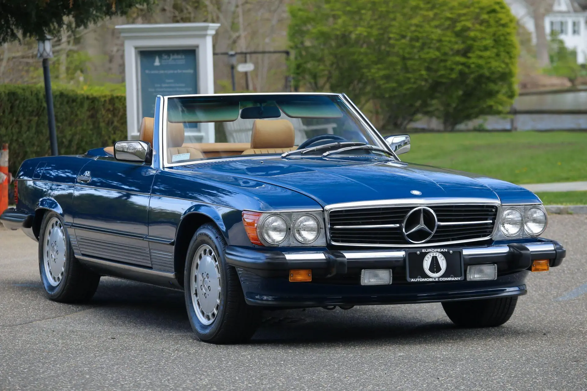1987 Mercedes-Benz SL-Class 560SL