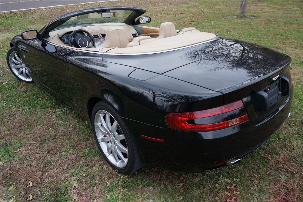 2005 Aston Martin DB9 Coupe