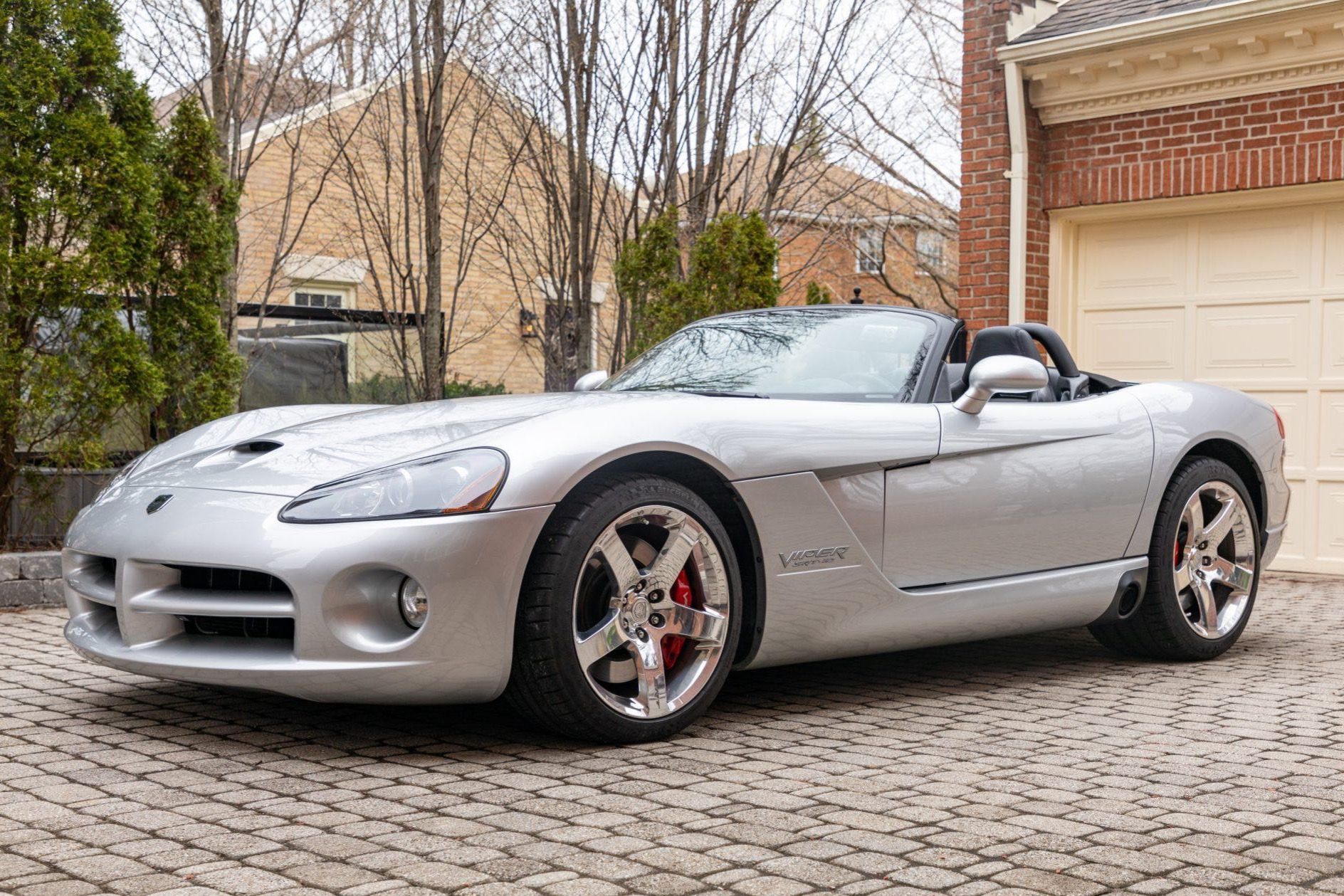 2004 Dodge Viper SRT-10 Roadster